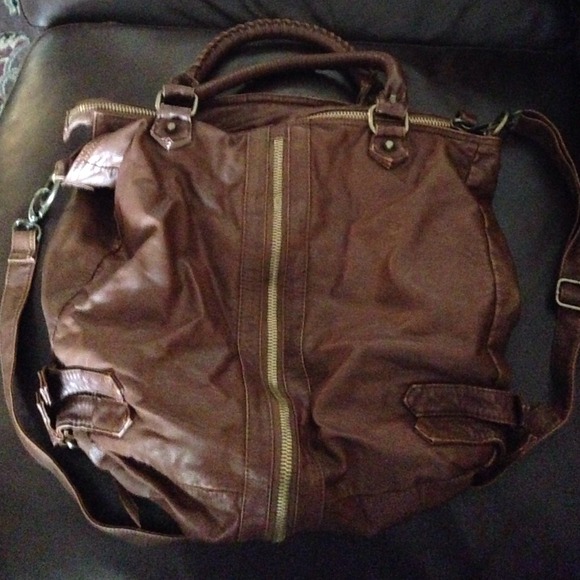 Deena & Ozzy Handbags - Brown leather purse