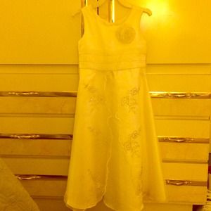 I am selling a dress