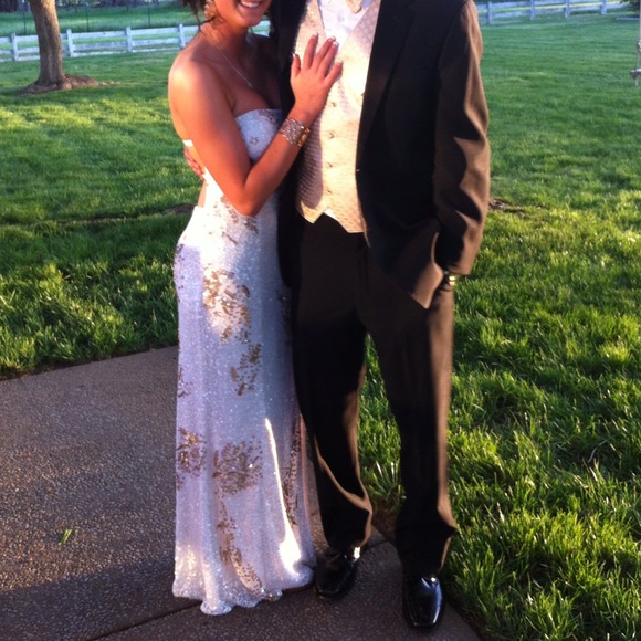 Gorgeous senior ball/ prom dress!!