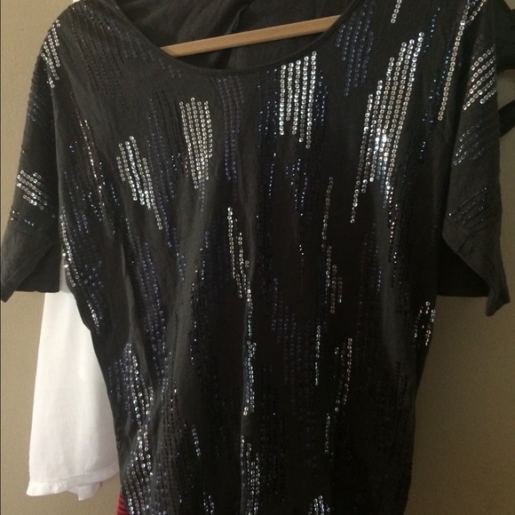Express!! Very cute going out shinny shirt!