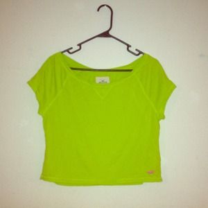 Hollister cropped tee