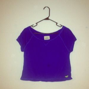 Hollister cropped tee