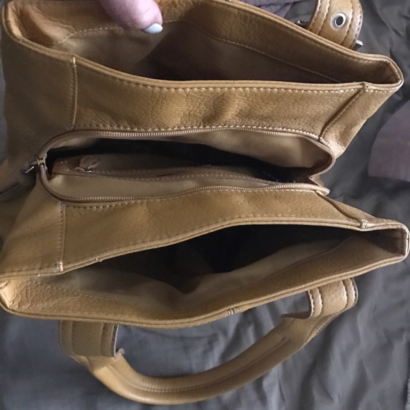 Handbag - Picture 2 of 4