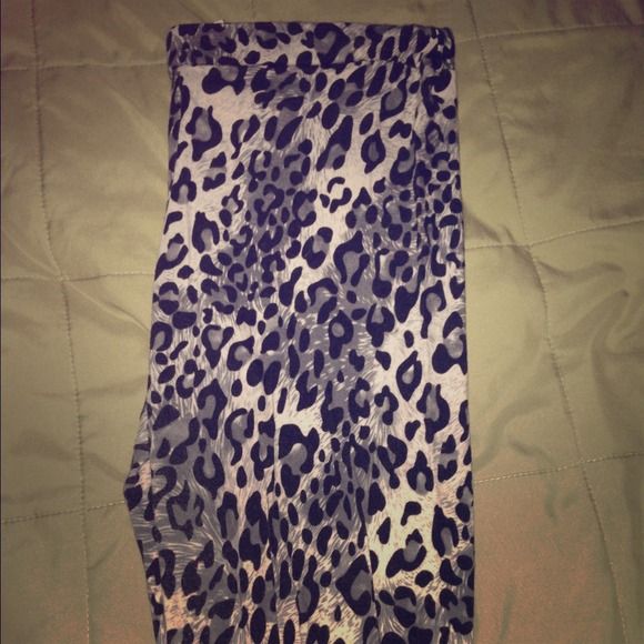 Leopard leggings