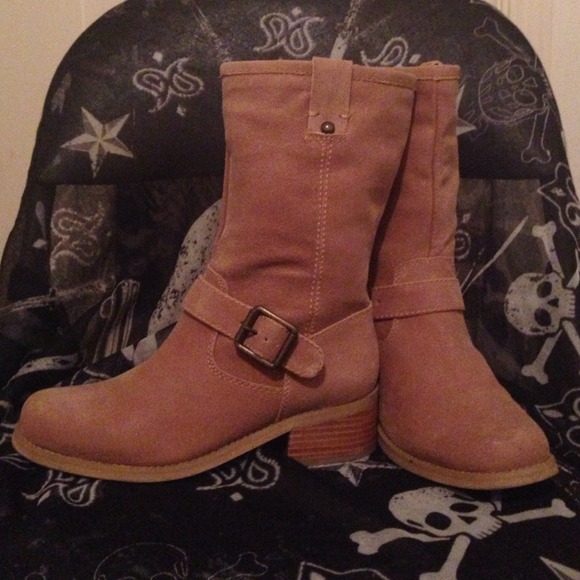 Suede Jessica Simpson boots