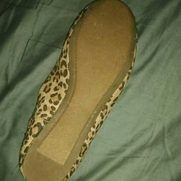 Leopard Cheetah Ballet Flatts - Picture 4 of 4