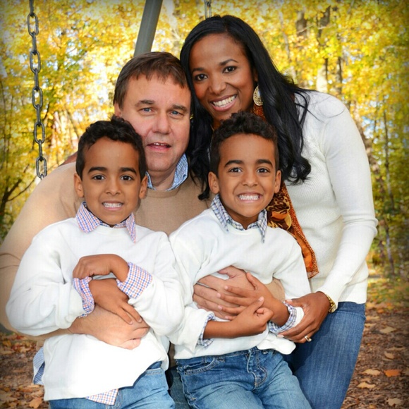 Meet Your Seller and Buyer - Picture 1 of 4
