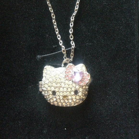 Hello kitty face locket