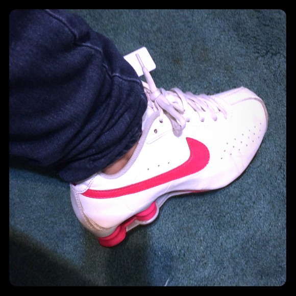 Running shoes