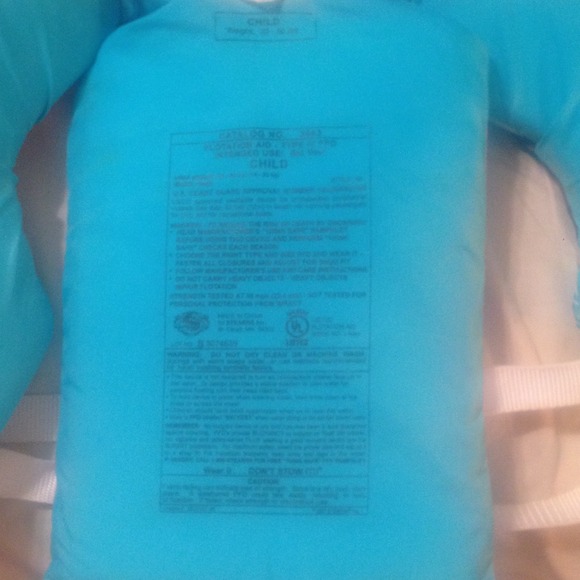 ***SOLD***Life jacket - Picture 4 of 4