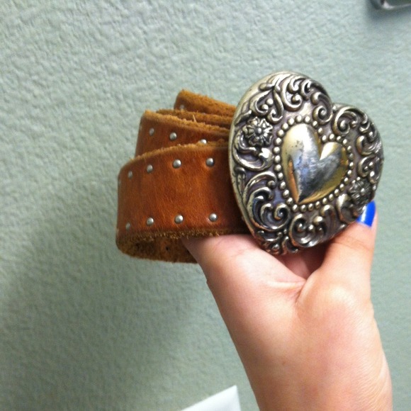 Assorted belts - Picture 4 of 4