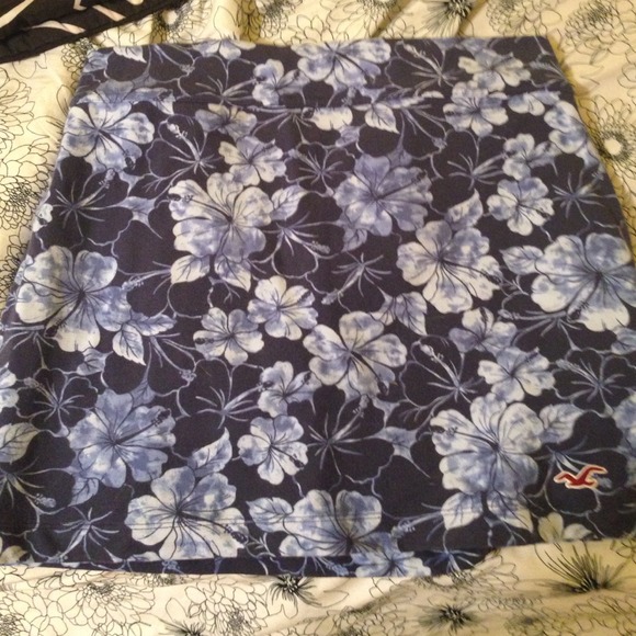 Brand new hollister skirt
