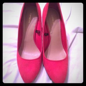 Express Red Shoes!
