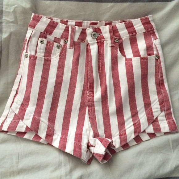 Brandy Melville Pants - Brandy Melville Striped High Waisted Shorts