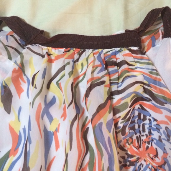 ❌Sold in Bundle❌HP 6/7🎉Multi-color print dress! - Picture 2 of 4