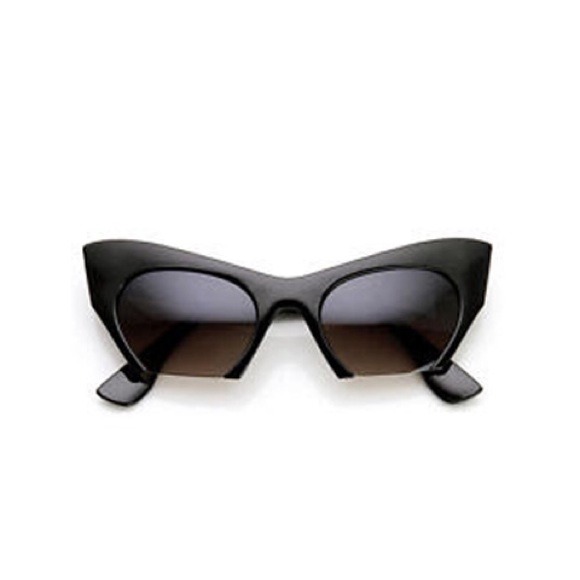 Bottomless Rim | Cat Eye frames