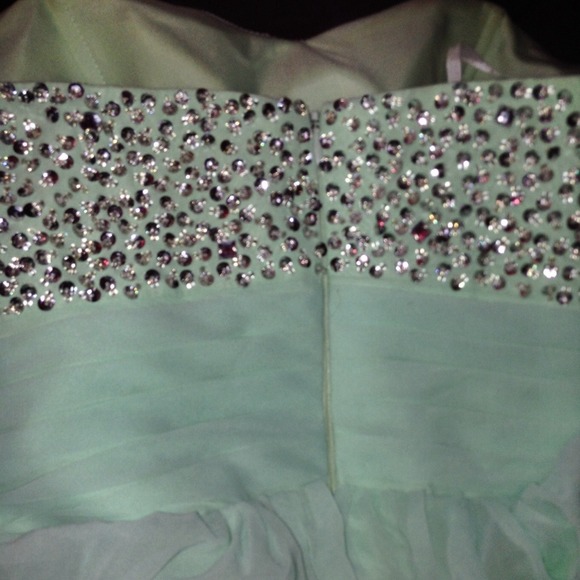 Mint green prom dress - Picture 3 of 4