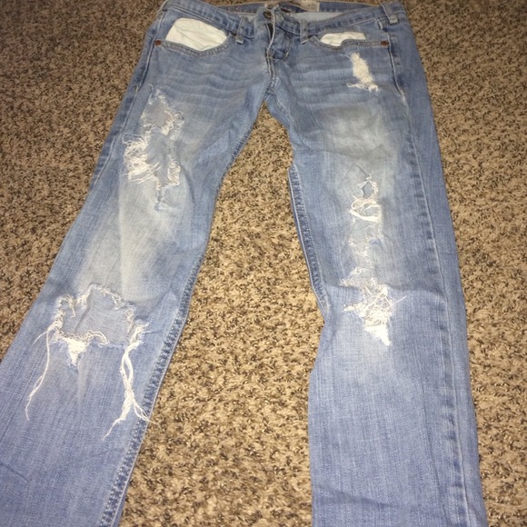Holy hollister jeans