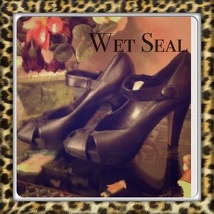 Wet Seal black peep toe heels