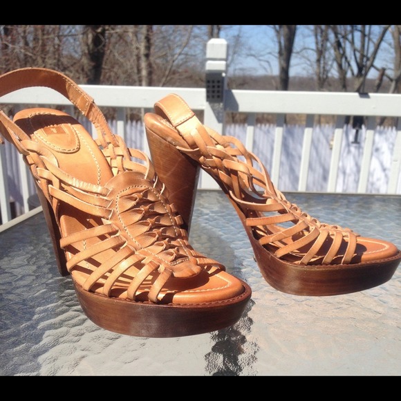 🎉 HP 7/16🎉 FRYE Huarache Open-Toe Sandals