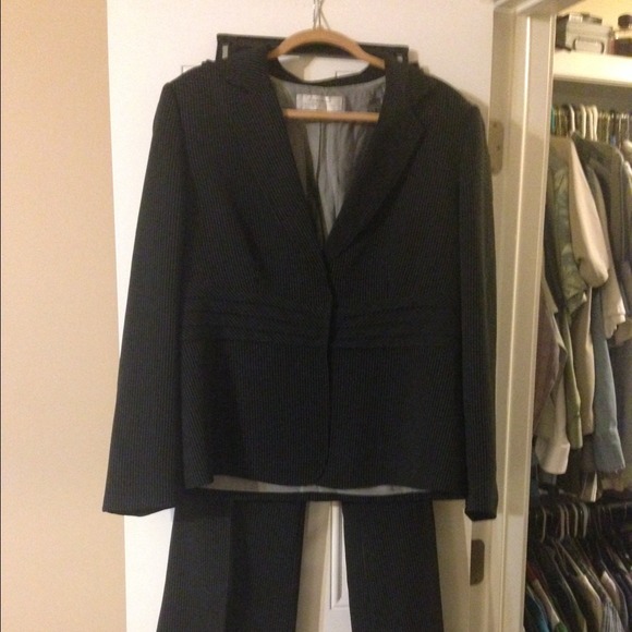 Sold in Bundle//Tahari black suit
