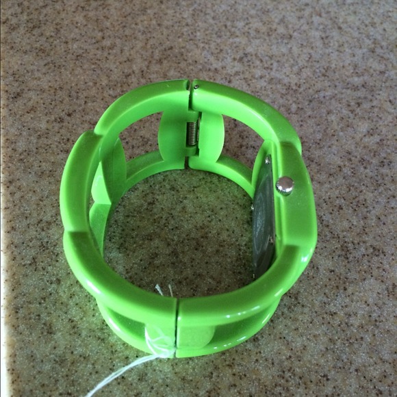 Cuff watch - Picture 2 of 2