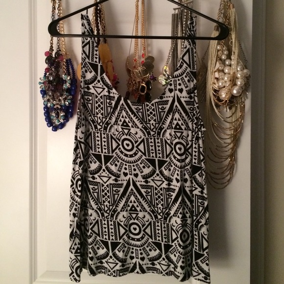 H&M Tops - Tribal black and white H&M tank top blouse