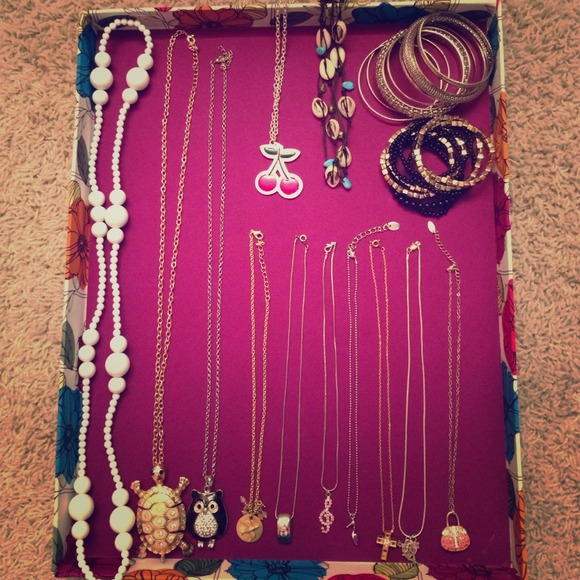 LAST DAY TO BUY 30 pieces of jewelry!