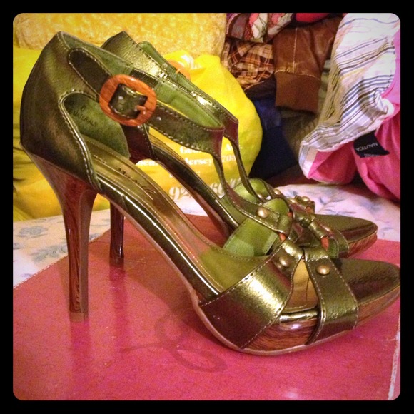 Green with ENVY!!👠👠