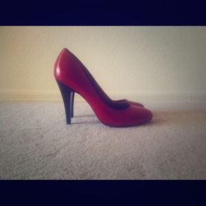 ❤️Ruby Red Jessica Simpson Pumps❤️