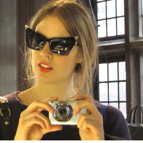🎀Designer inspired Retro cat eye sunglasses🎀