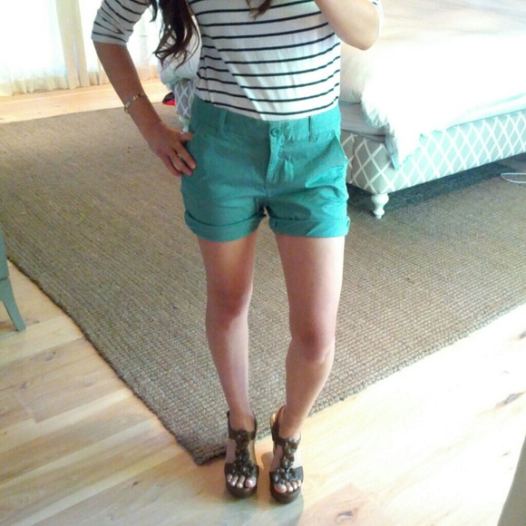 {SOLD} JCrew Bermuda shorts in mint green - Picture 2 of 2
