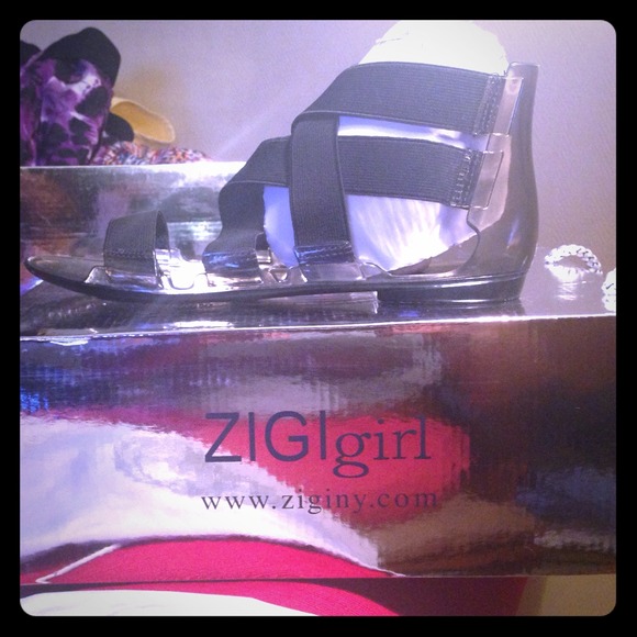 NEW Black jelly sandal Vanilla scented!