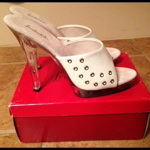 NEW Frederick's of Hollywood White Platform Mules