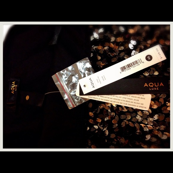 🎉HP 10/19🎉Glamourous Sequined AQUA  mini-skirt. - Picture 3 of 4