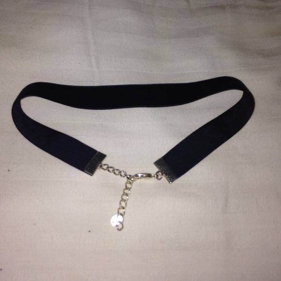 Jewelry - Velvet Choker Necklace