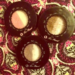 Lovey dovey eye shadow