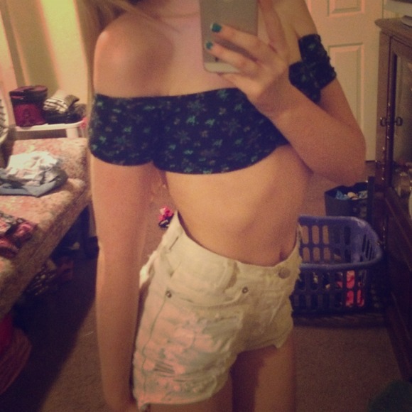 Crop top
