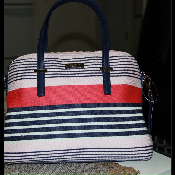 🚫SOLD🚫Kate Spade, Cedar Street Stripe Maise 🎀 - Picture 2 of 4