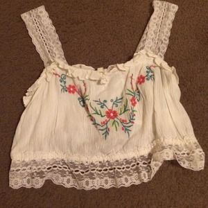 Super cute boho crop top!