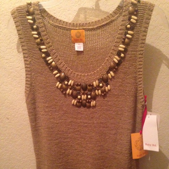NWT $50 M Ruby Rd. Sleeveless Tank with Details!