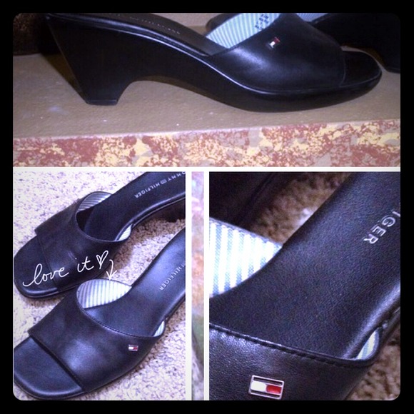 Black Tommy Hilfiger sandals!