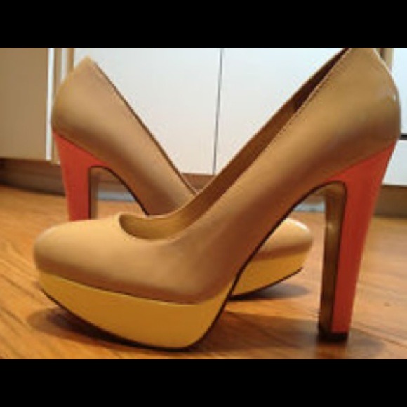 Guess Shoes - Guess heels color block tan pink yellow size 8