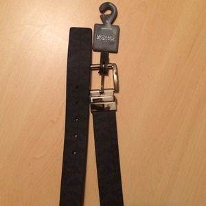 Michael Kors reversible belt