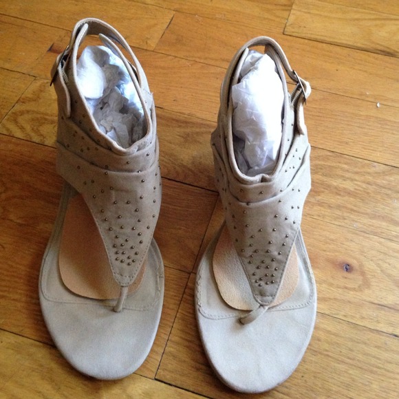 Suede Size 9 Leather Sole sued studded shoes