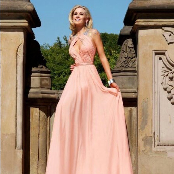 Prom dress - Picture 1 of 3