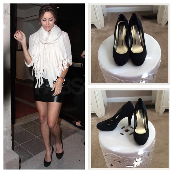 Steve Madden Black Suede Pumps