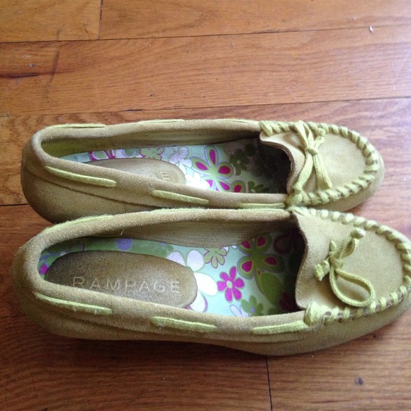 Lime Suede low heel Shoes