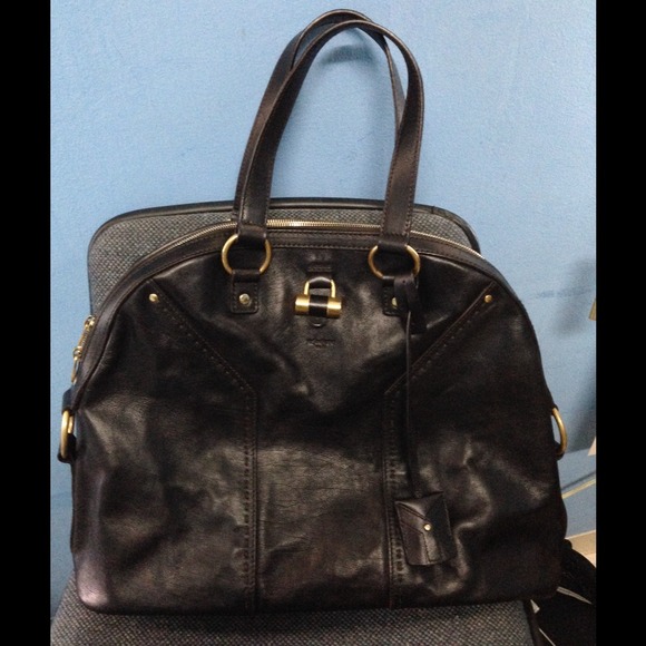 SOLD YSL Muse Bag large black yves saint Laurent