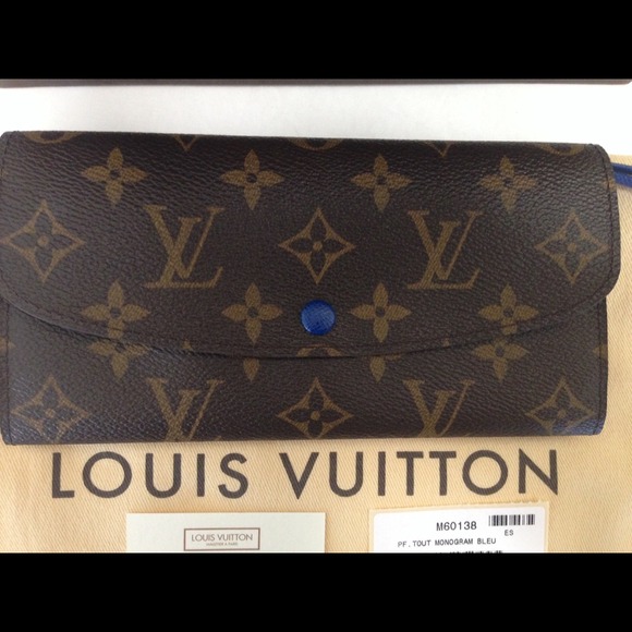 Authentic (2013-14) Louis Vuitton Josephine Wallet - Picture 1 of 4